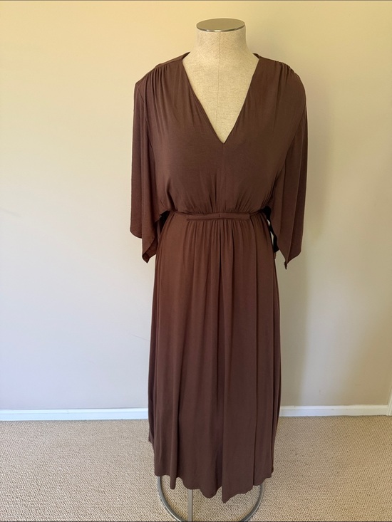 Soma Dresses & Skirts - Soma Women’s Brown V-Neck Maxi Dress with built in bra